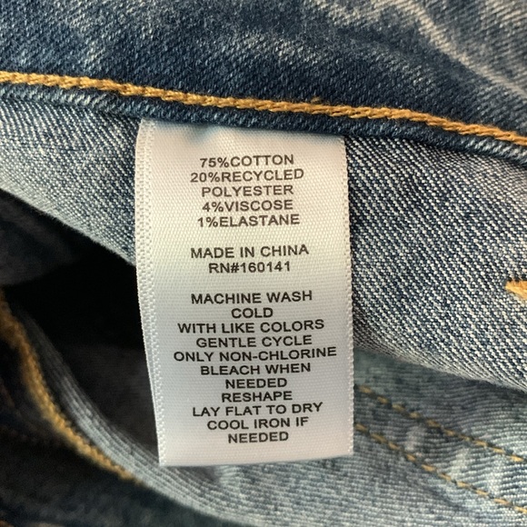 NWT FRYE JEANS size 30 - Picture 8 of 8